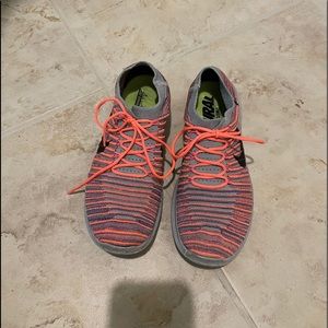 Nike free run size 7